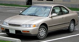 1994-1995 Honda Accord coupe -- 08-16-2010.jpg