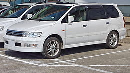 Mitsubishi Chariot Grandis.jpg