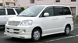 2001-2004 Toyota Noah.jpg